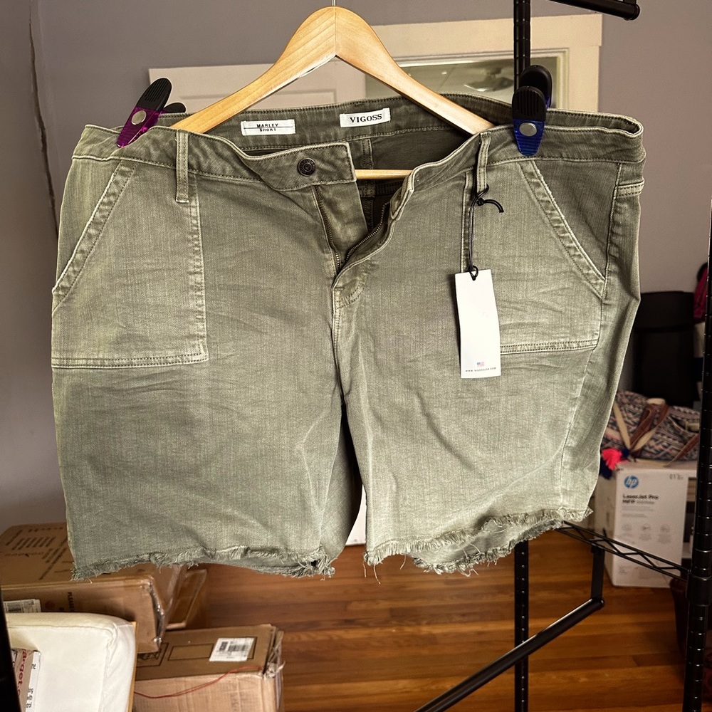 Army Green Shorts | Vigoss | 22